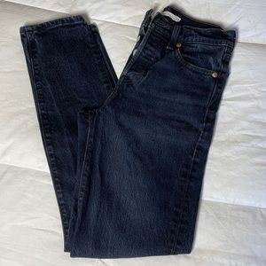 Levi’s black wedgie ankle jeans